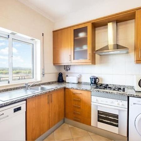 Apartment Alfarmar - Pool, Beach Only A Few Minutes Away Albufeira Eksteriør billede