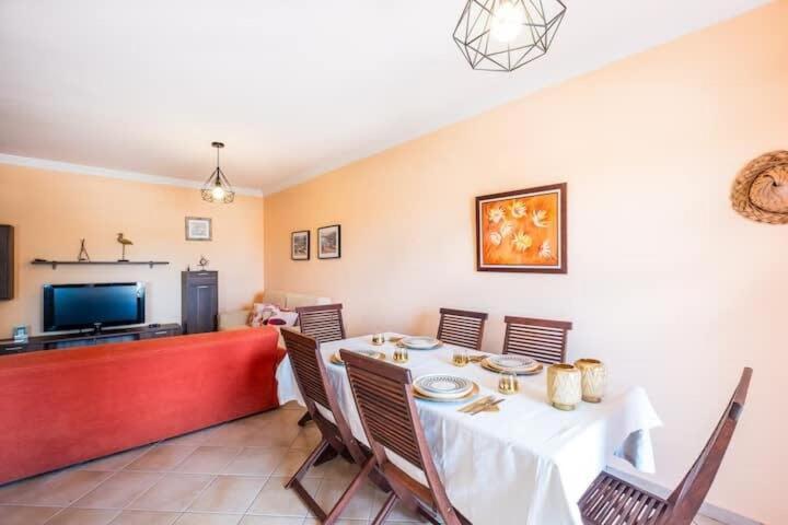 Apartment Alfarmar - Pool, Beach Only A Few Minutes Away Albufeira Eksteriør billede