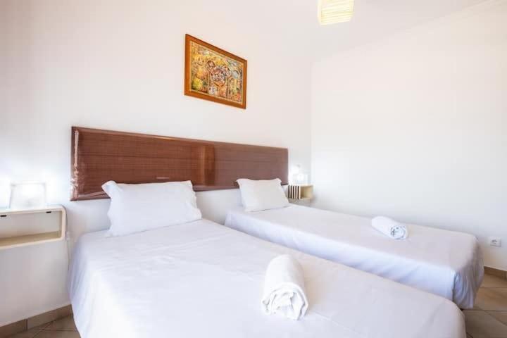 Apartment Alfarmar - Pool, Beach Only A Few Minutes Away Albufeira Eksteriør billede